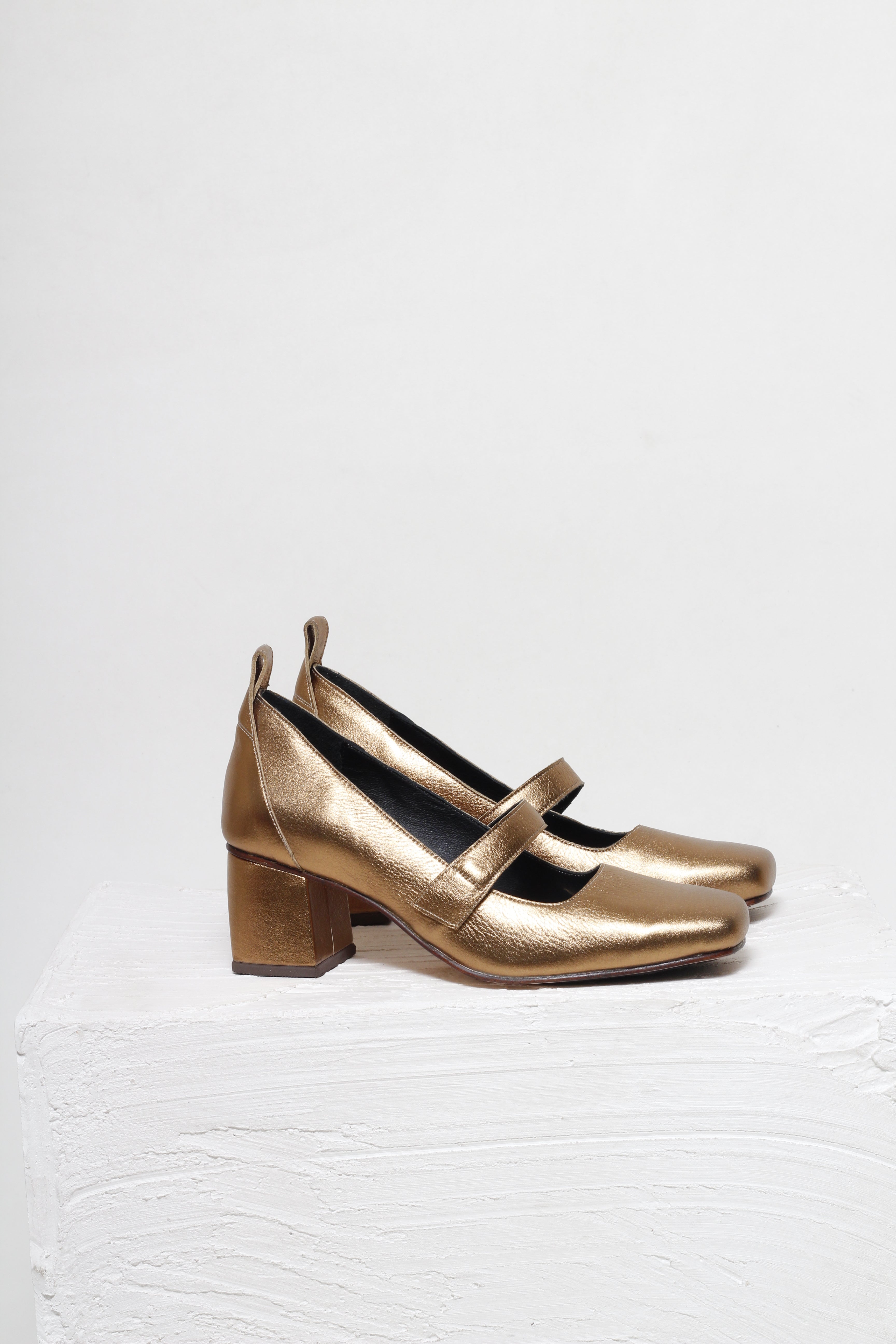 Jamille Gold Mary Jane Pumps