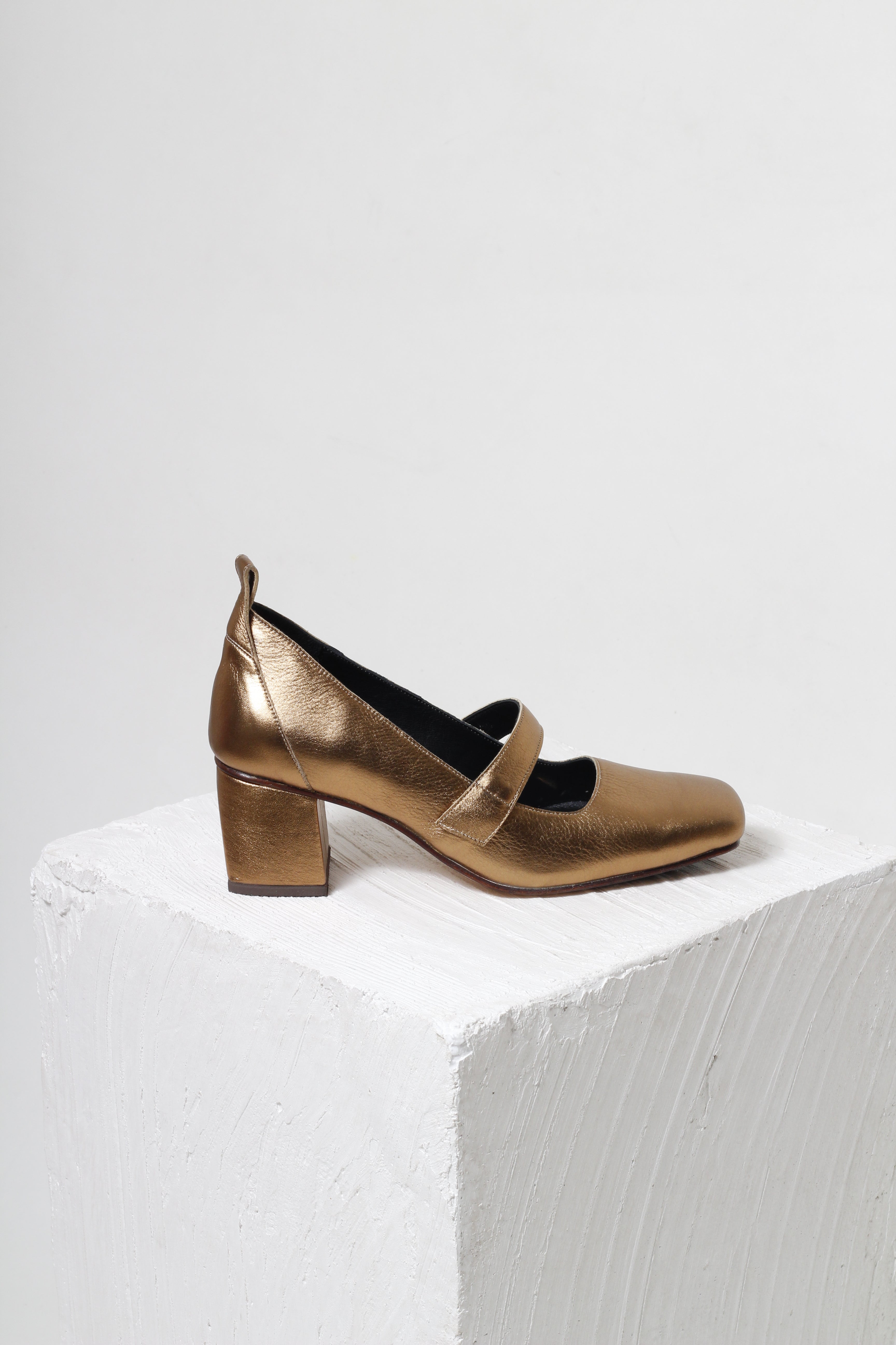 Jamille Gold Mary Jane Pumps